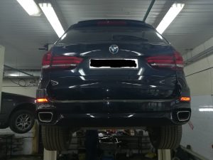 Замена масла и втулок BMW X5 (F15)