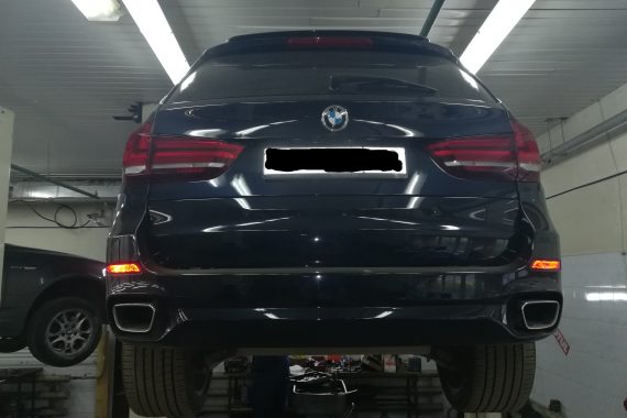 Замена масла и втулок BMW X5 (F15)