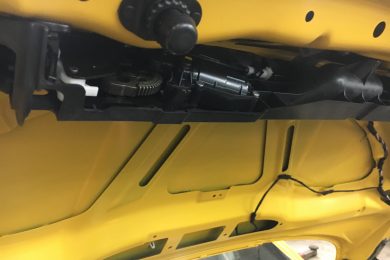 Ремонт замка крышки багажника в BMW Z4