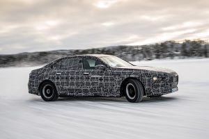 BMW i7 Полностью электрический