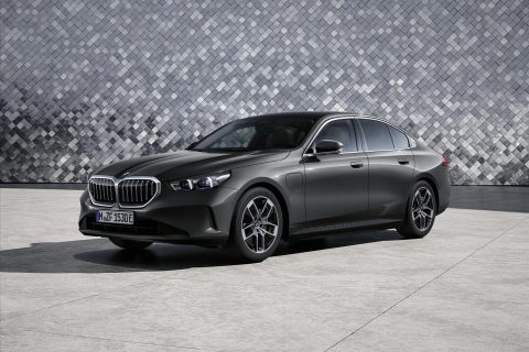 BMW i5 2024 года