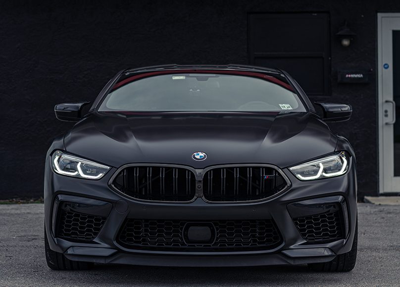 Лобовое стекло на BMW: что важно знать владельцам